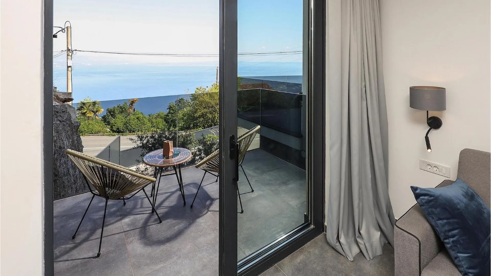 Villa Grotta Opatija 0*,  Croatia